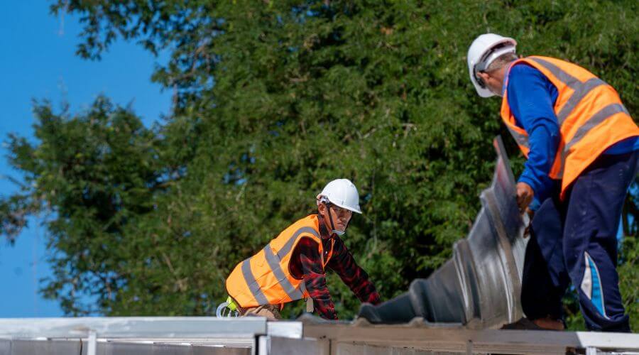 Roof repair in New Middletown, IN